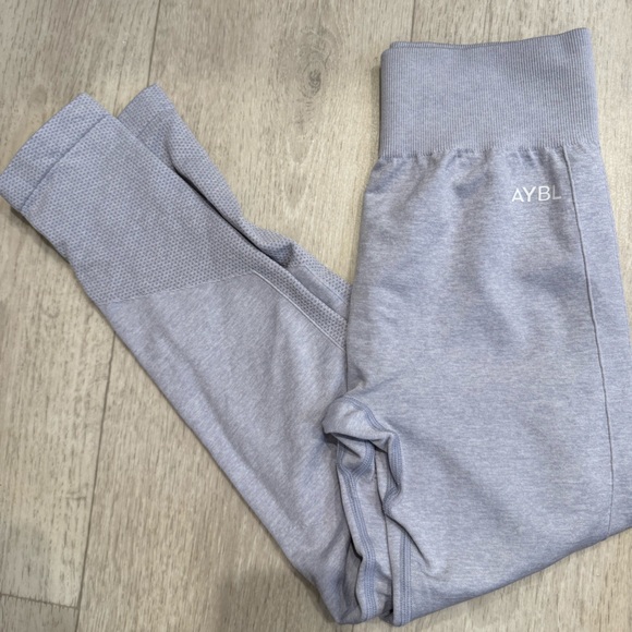 AYBL Women's Gray Leggings - Picture 1 of 3